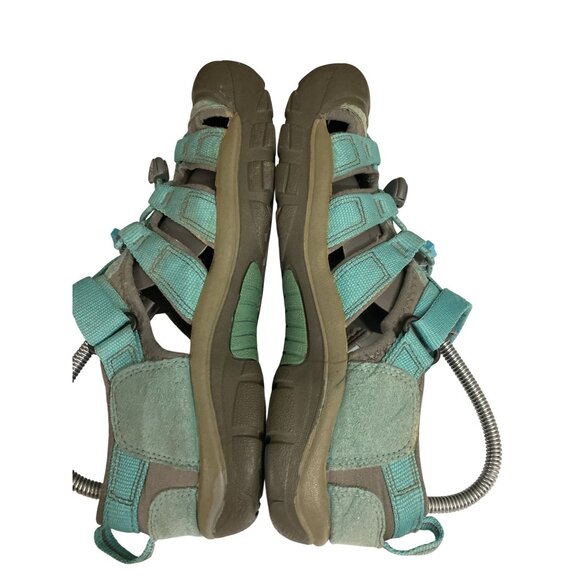 Keen big kids  Size 5 Green  Gray Waterproof Hiking Outdoor Sandals Shoes - Picture 6 of 8